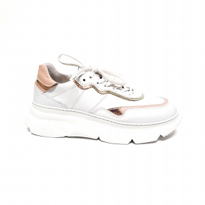 10600 WIT